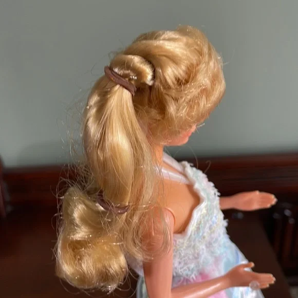 Vintage 1980 Happy Birthday Barbie. - Picture 7 of 16